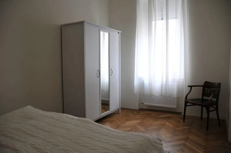 Apartment Hirsch I Vienna 0*,  Austria