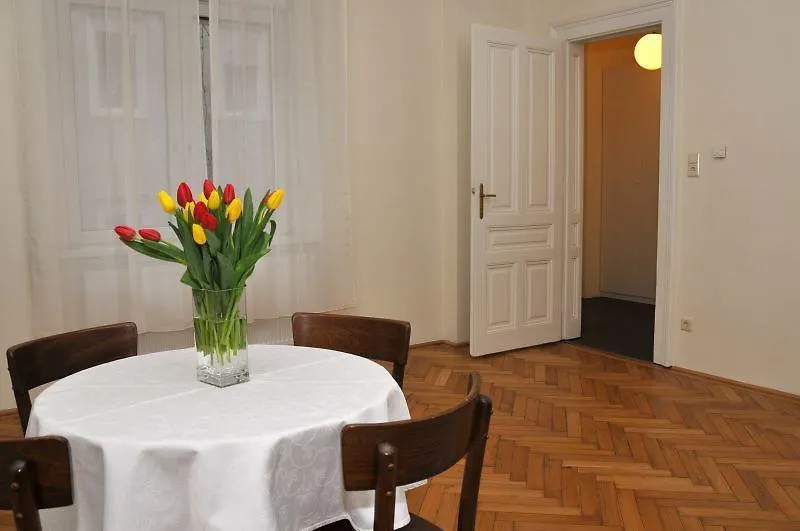 Apartment Hirsch I Vienna Austria
